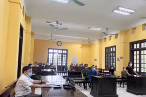 Toàn cảnh phiên tòa xét xử.