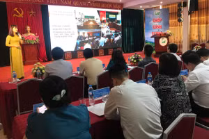 TS Phan Thị Hồng Phúc, Trưởng Khoa Chăn nuôi thú y trình bày báo cáo