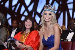 Miss World 2021 Karolina Bielawska cùng chủ tịch Miss World Organization - Julia Morley sẽ dự Chung kết Miss World Vietnam 2022.