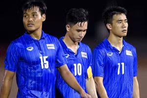 U22 Thái Lan nguy cơ mất tiền đạo chủ lực Teerasak Poeiphimai ở SEA Games.