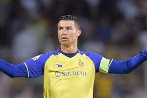 Đội bóng của Ronaldo bị FIFA cấm đăng ký cầu thủ mới.