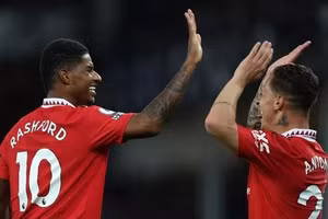 Rashford và Antony nguy cơ sớm rời Man United.