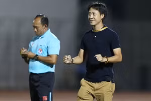 HLV Nguyễn Thành Công hài lòng với các học trò dù để thua Hà Nội FC.
