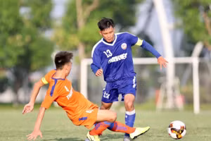 U19 Công an Hà Nội gặp khó ở vòng loại U19 quốc gia.