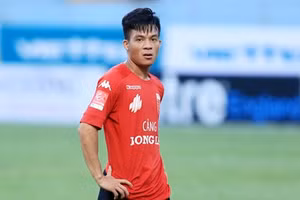 Công an Hà Nội chia tay Huỳnh Tấn Tài.