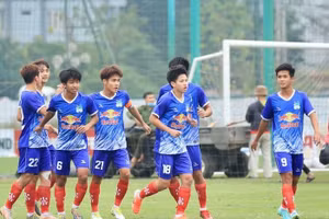 U19 Hoàng Anh Gia Lai sáng cửa vào vòng chung kết U19 quốc gia sau 5 trận toàn thắng.
