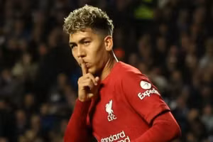 Roberto Firmino được đồn đoán là một trong 5 cầu thủ sắp rời CLB Liverpool.