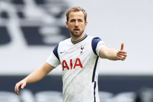 Tottenham muốn bán Harry Kane cho Man United với giá 100 triệu bảng.
