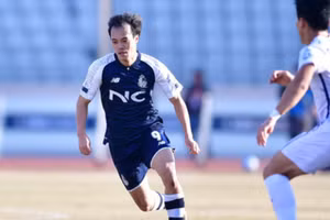 Văn Toàn chưa để lại dấu ấn tại Seoul E-Land.