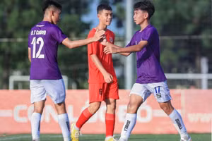 U15 Hà Nội thắng cách biệt Hải Phòng ở vòng loại U15 giải quốc gia.