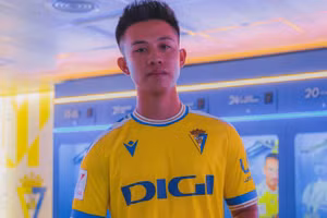Vĩnh Nguyên ghi 4 bàn ở Tây Ban Nha.