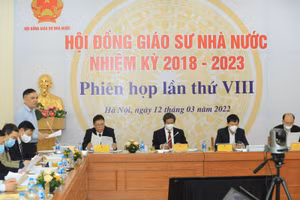Hình ảnh tại Phiên họp lần thứ VIll của Hội đồng Giáo sư Nhà nước nhiệm kỳ 2018-2023.