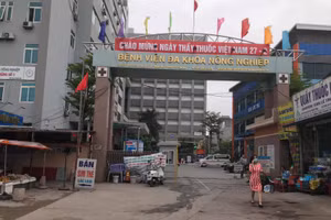 Bệnh viện Đa khoa Nông Nghiệp nơi cháu bé được gia đình đưa đến cấp cứu.