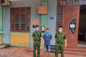 Nguyễn Văn Hán bị cơ quan chức năng bắt giữ sau gần 4 tháng bỏ trốn. Ảnh: Công an Quảng Ninh.