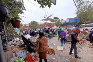Nhiều người dân chưa khỏi hãi hùng sau vụ khi vụ tai nạn xảy ra
