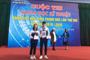 2 học sinh Thân Quý Mùi và Đỗ Bảo Ngọc.