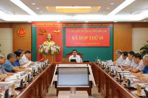 Kỳ họp thứ 16 của Ủy ban Kiểm tra Trung ương. 