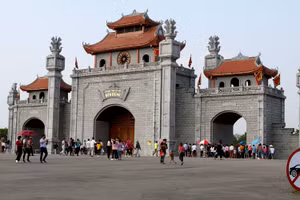 Cổng Trung tâm Lễ hội Đền Hùng.