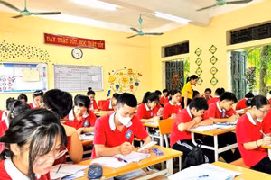 Học sinh lớp 9 Trường THCS Hạc Trì (TP Việt Trì, Phú Thọ) tích cực học ôn tập cho kỳ thi tuyển sinh vào lớp 10 năm học 2024 - 2025.