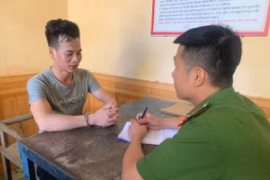 Lê Văn Công tại cơ quan Công an. Ảnh: Công an tỉnh Vĩnh Phúc.