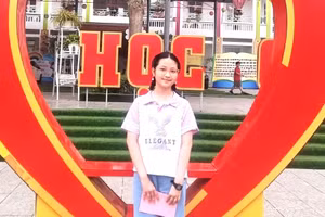 Em Lê Khánh Chi, lớp 5A5, Trường Tiểu học Đinh Tiên Hoàng (TP Việt Trì, tỉnh Phú Thọ).