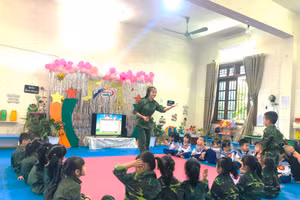 Một phần thi của thí sinh tại Hội thi giáo viên dạy giỏi cơ sở giáo dục mầm non