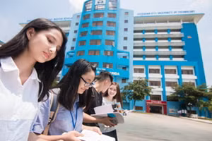 Sinh viên Trường ĐH Bách khoa -ĐH Quốc gia TP.HCM (Ảnh: NTCC)