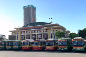 31 chuyến xe đưa người lao động từ Bắc Giang về Thái Nguyên.