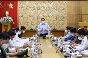 Thủ tướng Chính phủ Phạm Minh Chính phát biểu chỉ đạo tại buổi làm việc với lãnh đạo tỉnh Bắc Giang chiều 29/5. Ảnh: Danh Lam/TTXVN