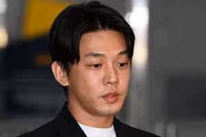 Vì sao 4 người bạn của diễn viên Yoo Ah In bị bắt?