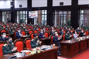 Chủ tịch nước Nguyễn Xuân Phúc dự Hội nghị Quân chính toàn quân năm 2021. Ảnh: Thống Nhất/TTXVN