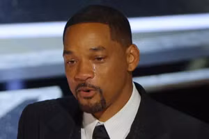 Sau "cú tát" lịch sử, nam tài tử Will Smith bị cấm dự lễ Oscar trong 10 năm