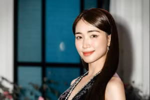 Hòa Minzy đáp trả khi bị đồn phải bán nhà để nuôi con