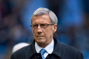 Bóng đá Anh bàng hoàng hay tin huyền thoại Colin Bell qua đời