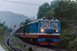 Đoàn tàu của Tổng công ty Đường sắt Việt Nam. (Ảnh: Minh Sơn/Vietnam+).