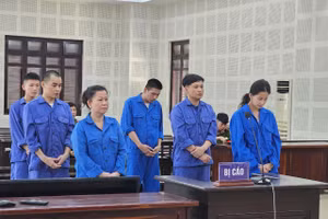 Các bị cáo tại phiên toà.