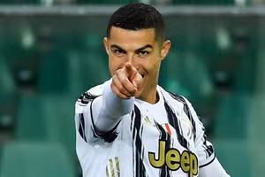 Ronaldo thiết lập kỷ lục ghi 20 bàn thắng trong 12 mùa giải liên tiếp