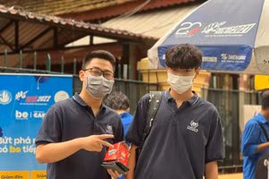 Niềm vui của thí sinh khi làm được bài.