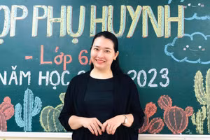 Cô giáo Hà Thành tâm huyết chống biến đổi khí hậu