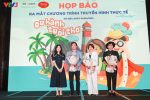 Họp báo ra mắt chương trình.