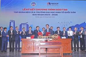 Trường ĐH Kinh tế Quốc dân, Tập đoàn Đèo Cả ký kết hợp tác chiến lược giai đoạn 2023-2028.