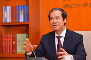 Bộ trưởng Bộ GD&ĐT Nguyễn Kim Sơn.