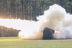 Hệ thống HIMARS.