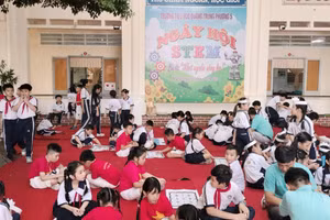 Học sinh vùng Đất Mũi hào hứng tham gia ngày hội STEM