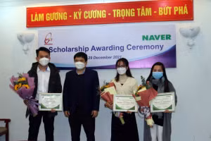 Các bạn trẻ đón nhận học bổng thạc sỹ, nghiên cứu sinh ngành Công nghệ thông tin