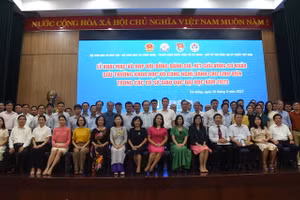 Hội đồng đánh giá đề vòng sơ khảo Giải thưởng Khoa học và Công nghệ dành cho SV trong các trường ĐH toàn quốc năm 2023. 