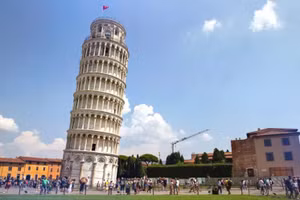 Tháp nghiêng Pisa liệu có sụp đổ?