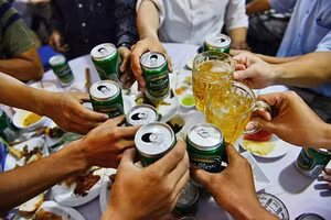 Chồng vô tâm nơi xứ người, 'rời đi thì bị trách, ở lại làm mình đau'