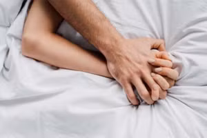 Quan hệ tình dục trong lúc tức giận được dùng như một cách để thoát khỏi áp lực công việc hoặc cảm giác tiêu cực. (Ảnh: ITN)