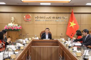 Thứ trưởng Bộ GD&ĐT Nguyễn Văn Phúc - Trưởng Ban điều hành chương trình Toán 2021-2030 nêu một số nội dung cơ bản của chương trình.